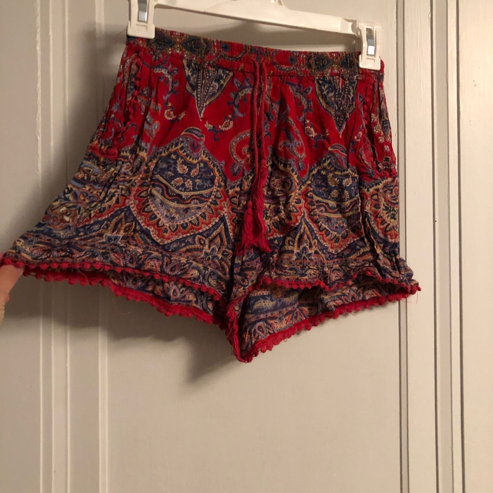 Flowy shorts